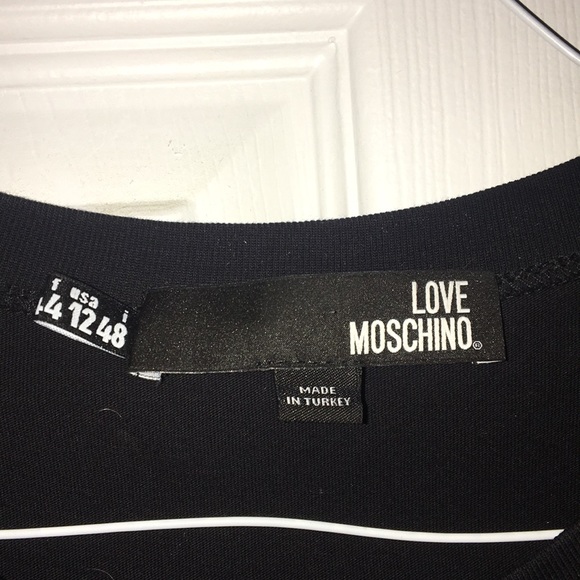 NEW authentic moschino tshirt - Picture 3 of 3